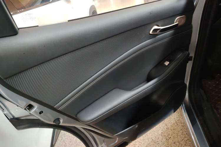 Used Baojun Yunhai 2024 140km Plug-in Hybrid Version Left Rear Door Interior