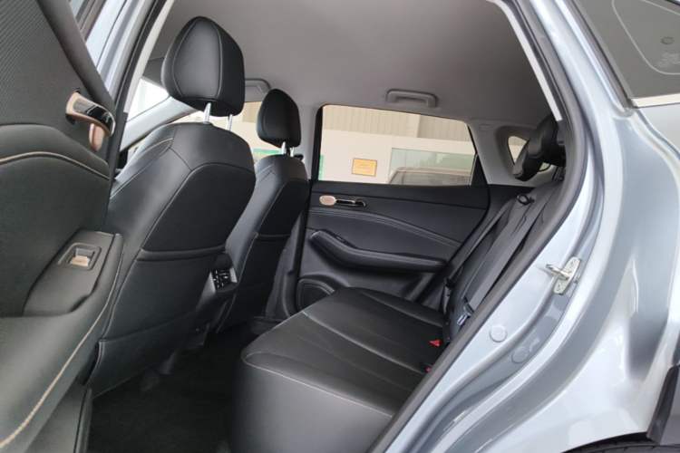 Used Baojun Yunhai 2024 600km Pure Electric Version Left Rear Seat