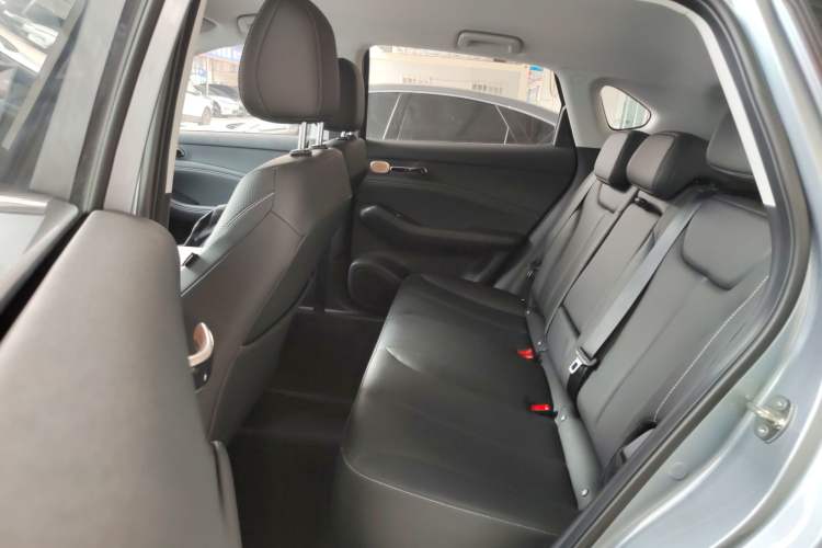 Used Baojun Yunhai 2024 500km Pure Electric Version Left Rear Seat