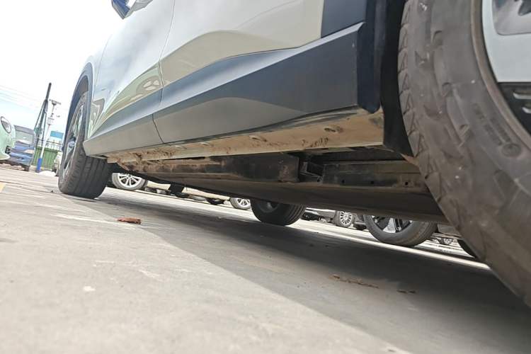Used Baojun Yunhai 2024 500km Pure Electric Version Left Side Sill