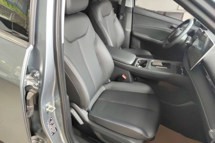 Used Baojun Yunhai 2024 500km Pure Electric Version Right Front Seat
