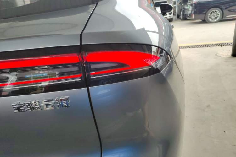 Used Baojun Yunhai 2024 500km Pure Electric Version Right Rear Taillight