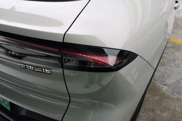 Used Baojun Yunhai 2024 500km Pure Electric Version Right Rear Taillight