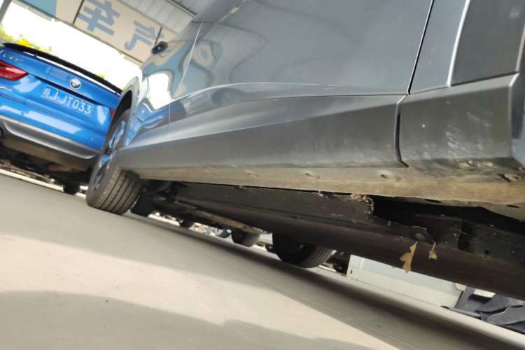 Used Baojun Yunhai 2024 500km Pure Electric Version Right Side Sill