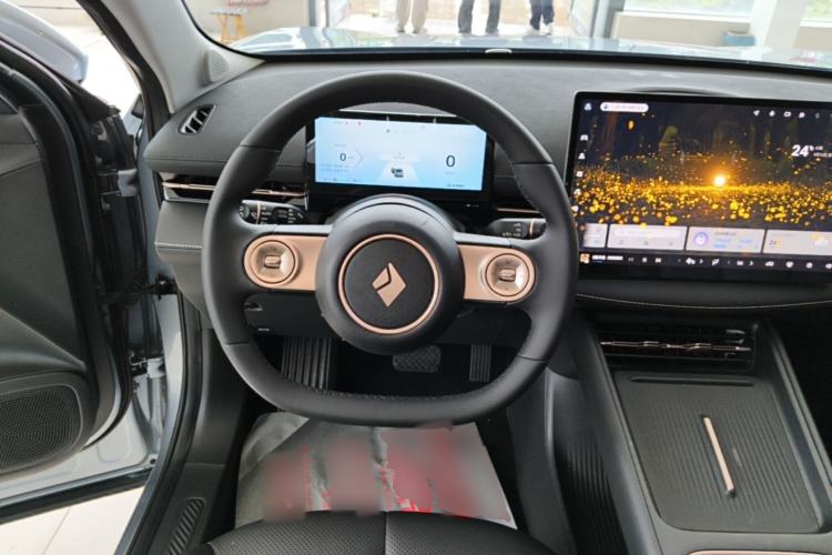 Used Baojun Yunhai 2024 600km Pure Electric Version Steering Wheel