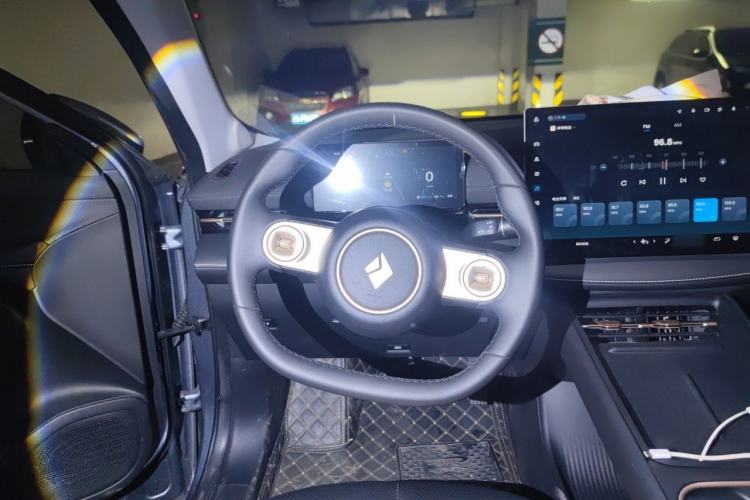 Used Baojun Yunhai 2024 60km Plug-in Hybrid Version Steering Wheel