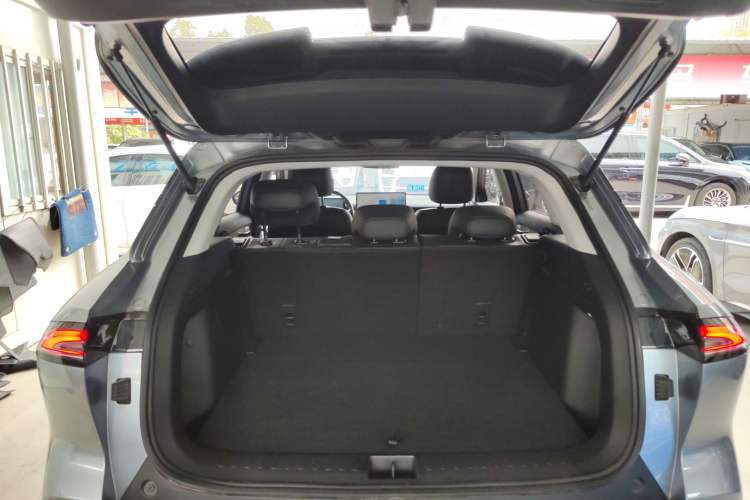 Used Baojun Yunhai 2024 500km Pure Electric Version Trunk