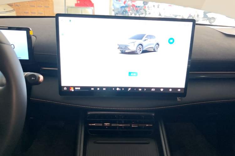 Used Baojun Yunhai 2024 500km Pure Electric Version Audio And AC Panel