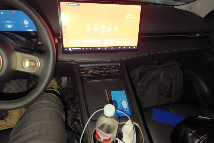 Used Baojun Yunhai 2024 600km Pure Electric Version Audio And AC Panel