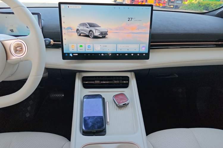 Used Baojun Yunhai 2024 600km Pure Electric Version Audio And AC Panel