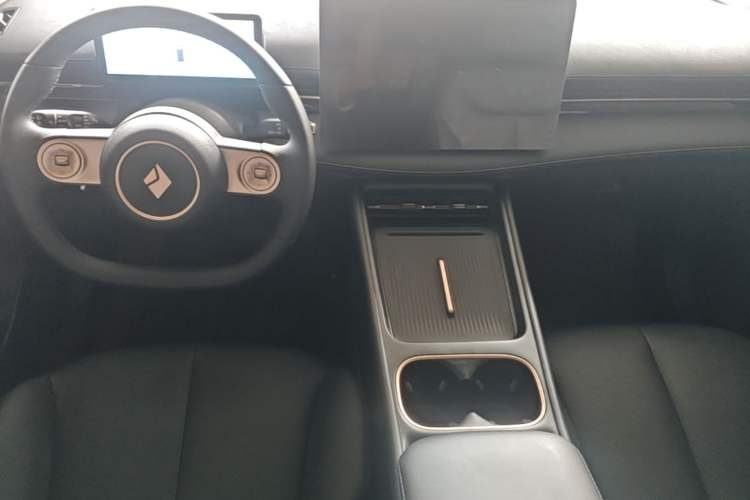 Used Baojun Yunhai 2024 500km Pure Electric Version Center Console
