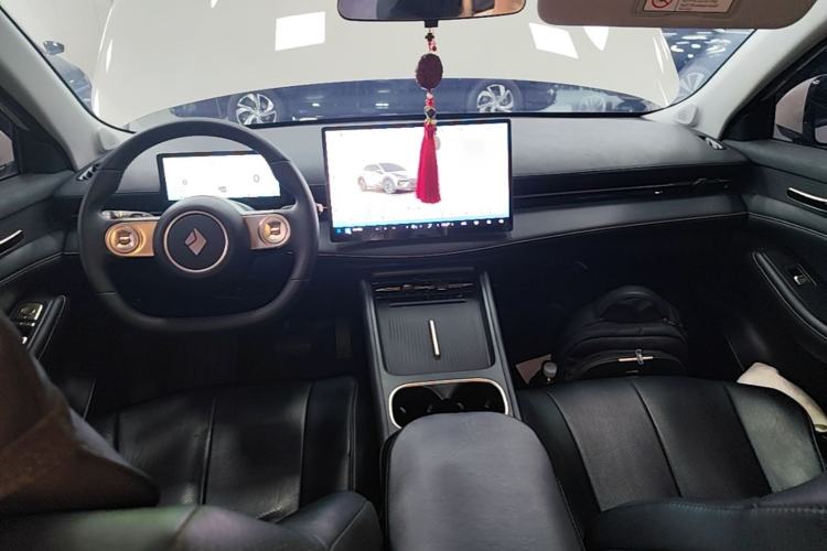 Used Baojun Yunhai 2024 140km Plug-in Hybrid Version Center Console