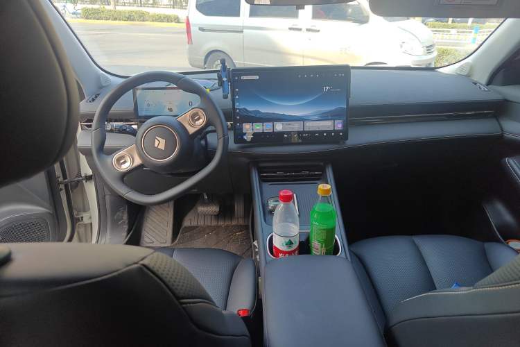 Used Baojun Yunhai 2024 500km Pure Electric Version Center Console