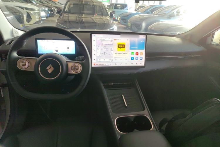 Used Baojun Yunhai 2024 140km Plug-in Hybrid Version Center Console