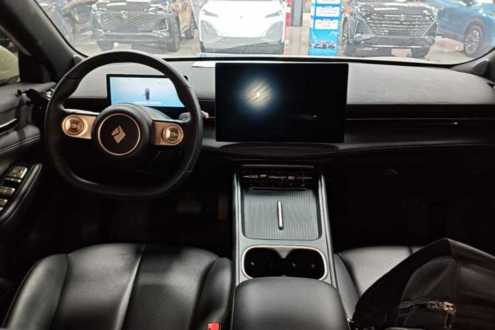 Used Baojun Yunhai 2024 600km Pure Electric Version Center Console