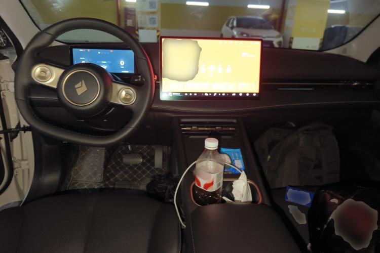 Used Baojun Yunhai 2024 600km Pure Electric Version Center Console