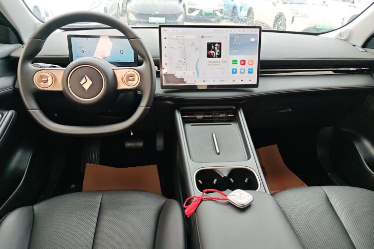 Used Baojun Yunhai 2024 140km Plug-in Hybrid Version Center Console