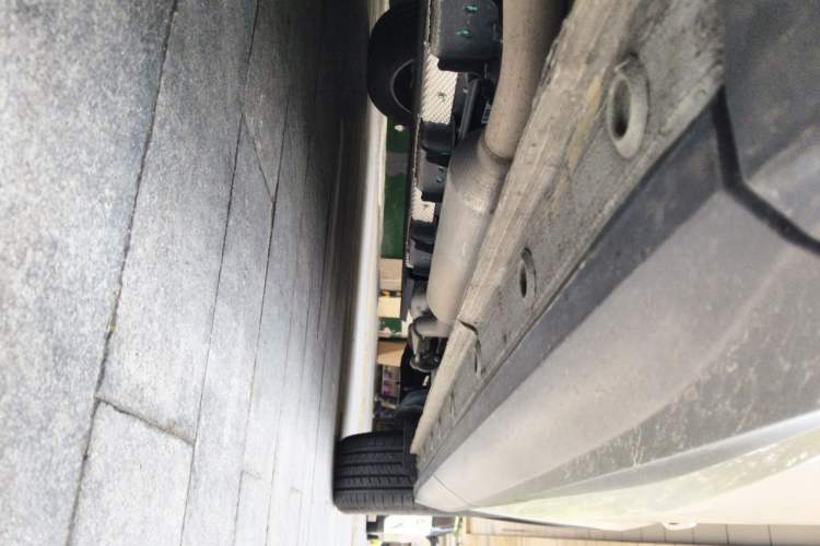 Used Baojun Yunhai 2024 140km Plug-in Hybrid Version Chassis Front Left