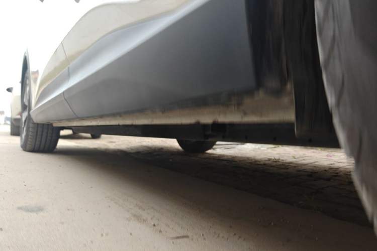 Used Baojun Yunhai 2024 600km Pure Electric Version Chassis Rear Left