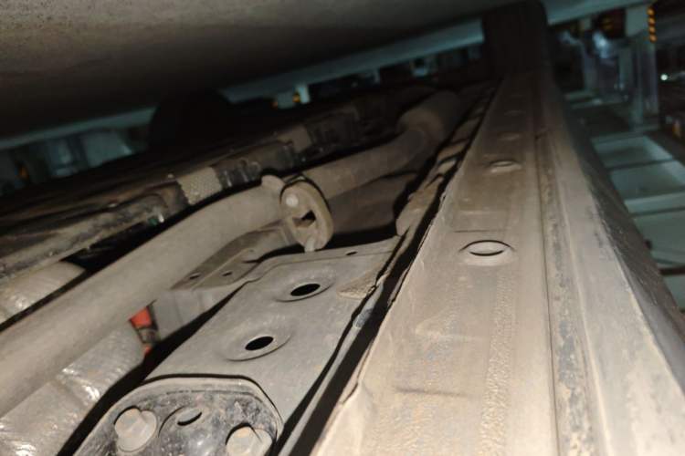 Used Baojun Yunhai 2024 140km Plug-in Hybrid Version Chassis Rear Left