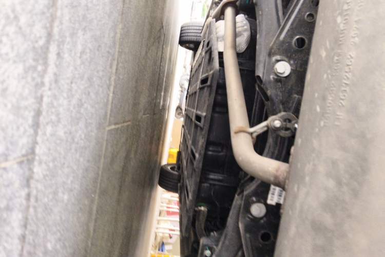 Used Baojun Yunhai 2024 140km Plug-in Hybrid Version Chassis Rear