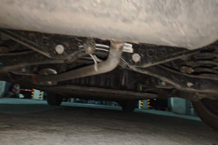 Used Baojun Yunhai 2024 140km Plug-in Hybrid Version Chassis Rear