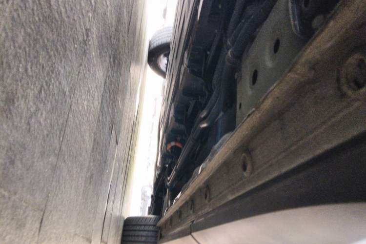 Used Baojun Yunhai 2024 140km Plug-in Hybrid Version Chassis Rear Right
