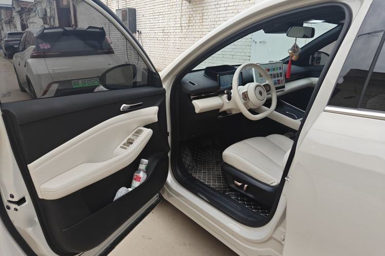 Used Baojun Yunhai 2024 600km Pure Electric Version Driver Seat