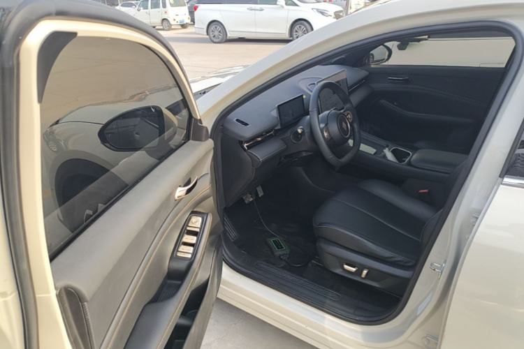 Used Baojun Yunhai 2024 600km Pure Electric Version Driver Seat