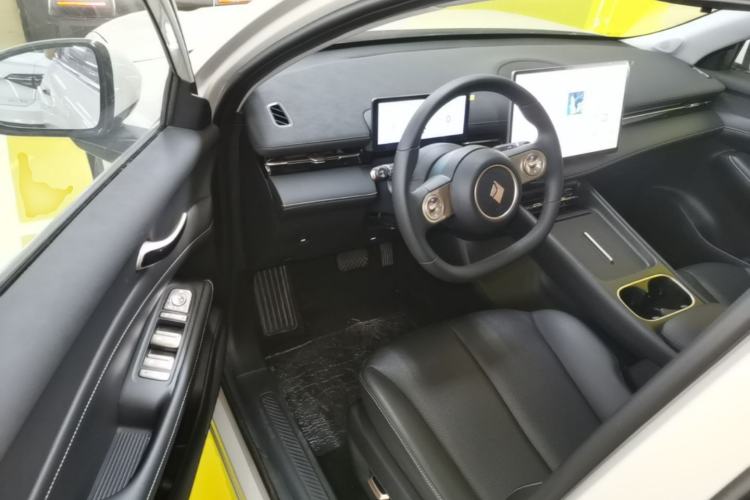 Used Baojun Yunhai 2024 140km Plug-in Hybrid Version Driver Seat