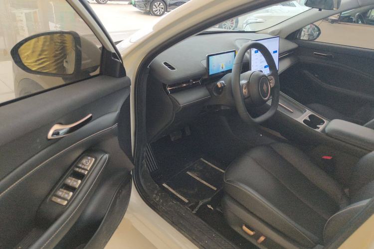 Used Baojun Yunhai 2024 500km Pure Electric Version Driver Seat
