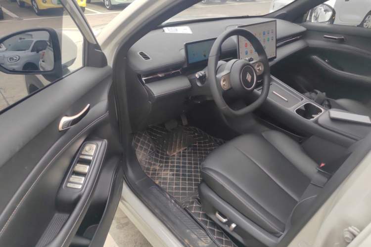 Used Baojun Yunhai 2024 600km Pure Electric Version Driver Seat
