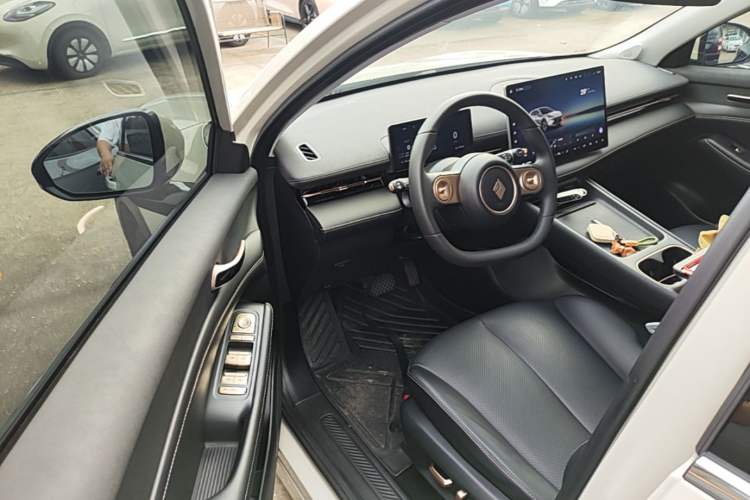 Used Baojun Yunhai 2024 600km Pure Electric Version Driver Seat