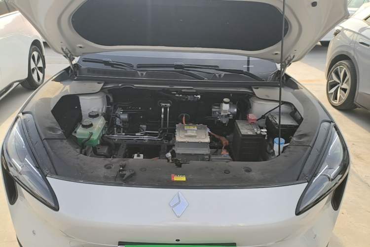 Used Baojun Yunhai 2024 600km Pure Electric Version Engine Bay