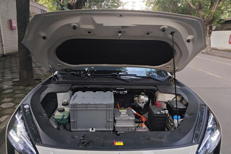 Used Baojun Yunhai 2024 600km Pure Electric Version Engine Bay