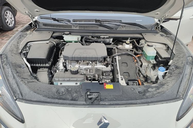 Used Baojun Yunhai 2024 140km Plug-in Hybrid Version Engine Bay