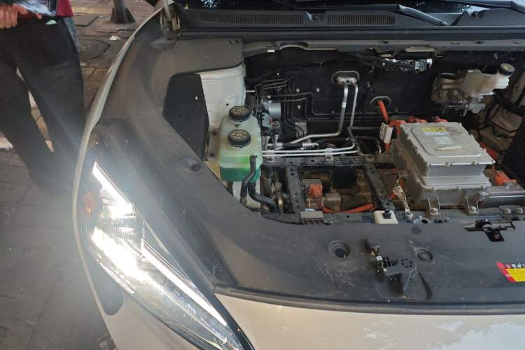 Used Baojun Yunhai 2024 500km Pure Electric Version Engine Bay Right