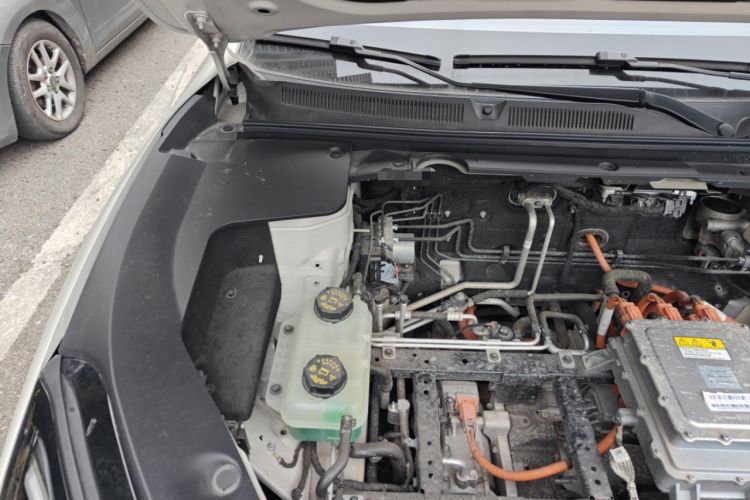 Used Baojun Yunhai 2024 500km Pure Electric Version Engine Bay Right
