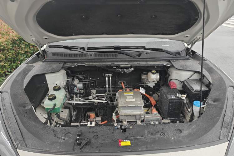 Used Baojun Yunhai 2024 500km Pure Electric Version Engine Bay