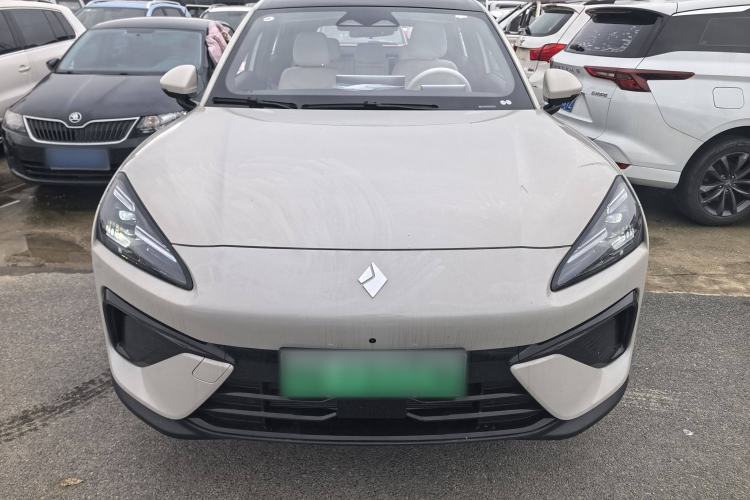Used Baojun Yunhai 2024 60km Plug-in Hybrid Version Exterior 1
