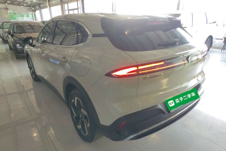 Used Baojun Yunhai 2024 140km Plug-in Hybrid Version Exterior 2