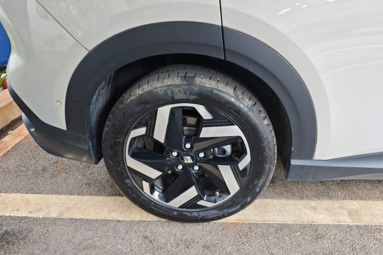 Used Baojun Yunhai 2024 600km Pure Electric Version Exterior 2