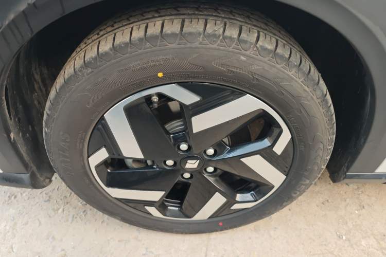 Used Baojun Yunhai 2024 140km Plug-in Hybrid Version Exterior 2