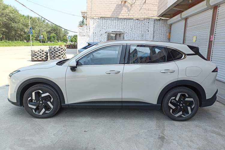 Used Baojun Yunhai 2024 600km Pure Electric Version Exterior 3
