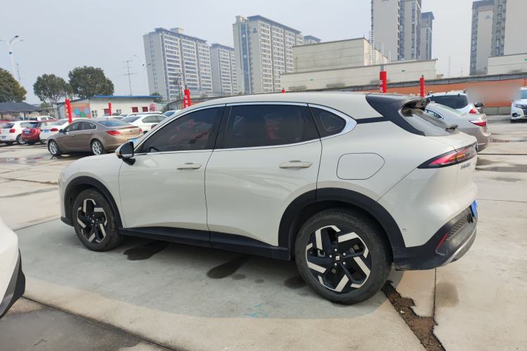 Used Baojun Yunhai 2024 140km Plug-in Hybrid Version Exterior 3