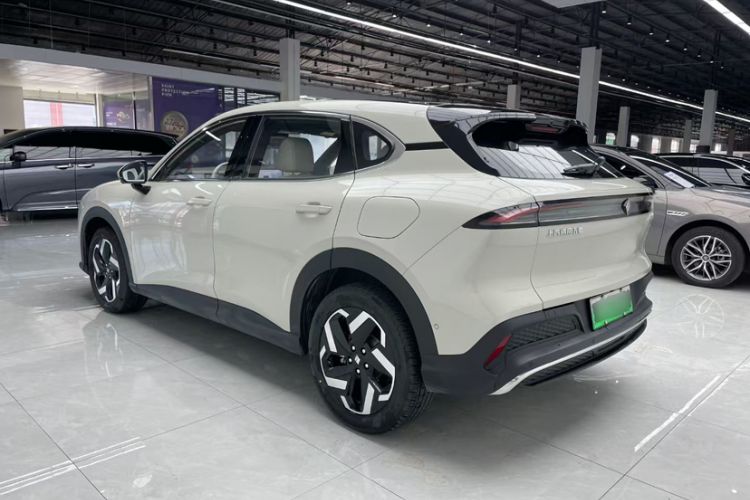 Used Baojun Yunhai 2024 140km Plug-in Hybrid Version Exterior 3