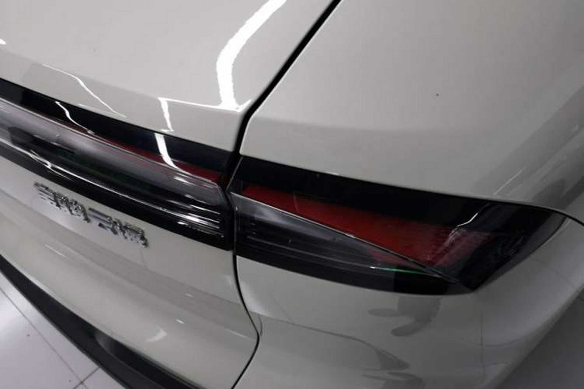 Used Baojun Yunhai 2024 140km Plug-in Hybrid Version Exterior 3