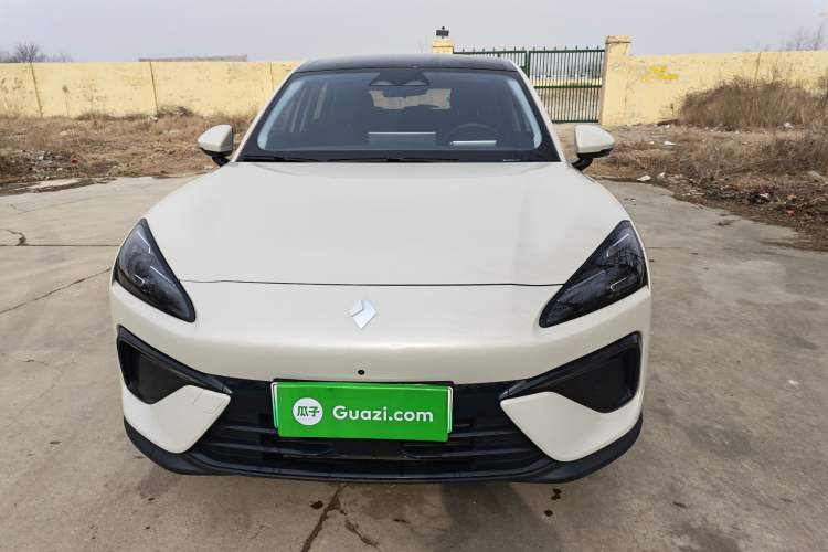 Used Baojun Yunhai 2024 140km Plug-in Hybrid Version Exterior 3