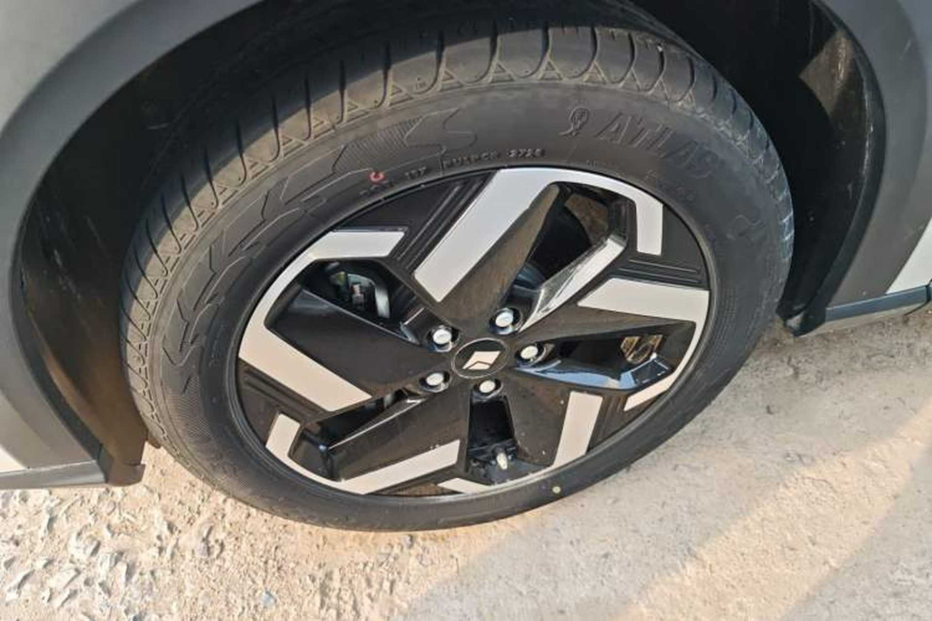 Used Baojun Yunhai 2024 600km Pure Electric Version Exterior 4