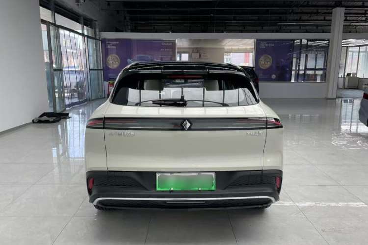 Used Baojun Yunhai 2024 140km Plug-in Hybrid Version Exterior 4